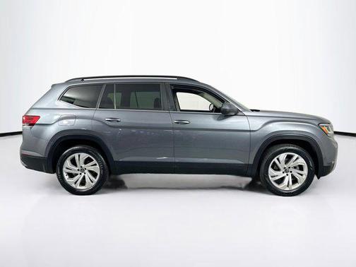 2023 Volkswagen Atlas 3.6L SE w/Technology