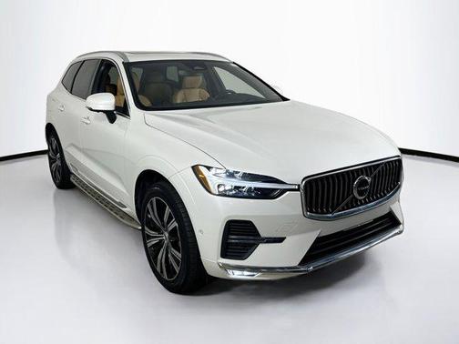 2022 Volvo XC60 B5 Inscription