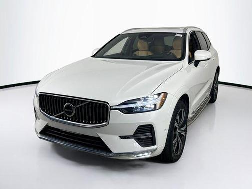 2022 Volvo XC60 B5 Inscription