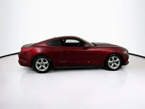 2017 Ford Mustang V6