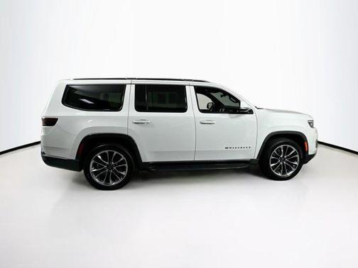 2022 Jeep Wagoneer Series II 4x2