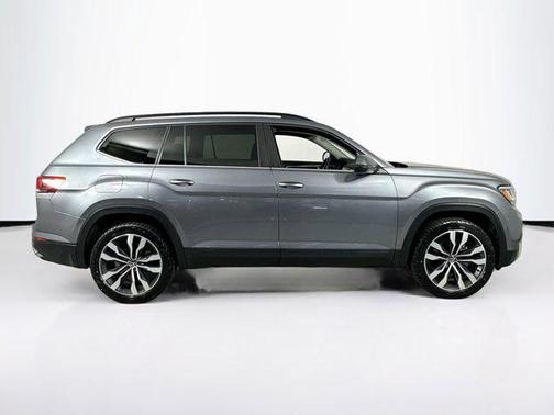 2022 Volkswagen Atlas 3.6L SE w/Technology