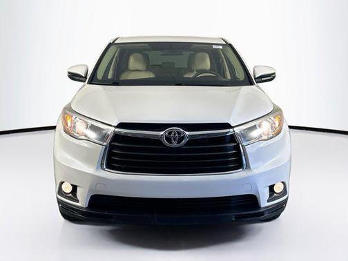 2016 Toyota Highlander LE Plus