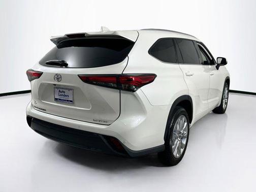 Blizzard Pearl 2020 Toyota Highlander Limited