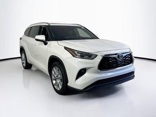 Blizzard Pearl 2020 Toyota Highlander Limited