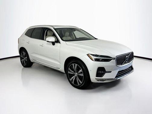 2023 Volvo XC60 B5 Plus Bright Theme