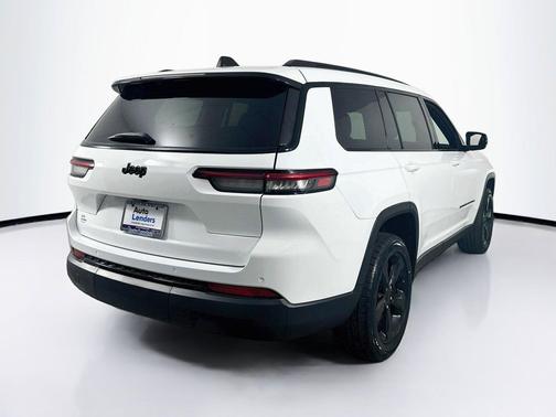 Bright White Clearcoat 2023 Jeep Grand Cherokee L Altitude