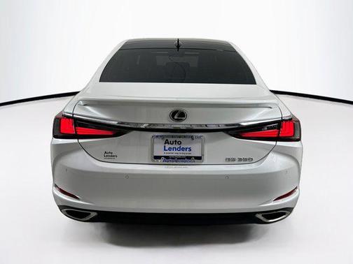 2022 Lexus ES 350 Ultra Luxury