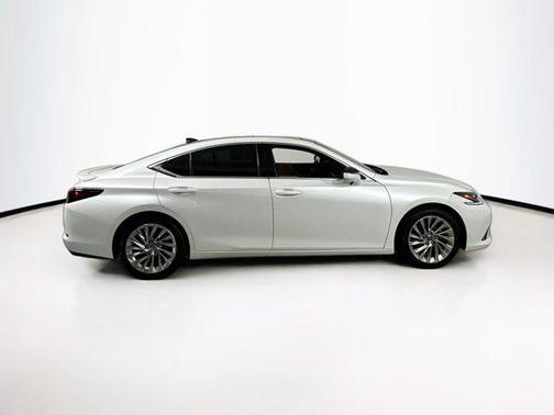 2022 Lexus ES 350 Ultra Luxury