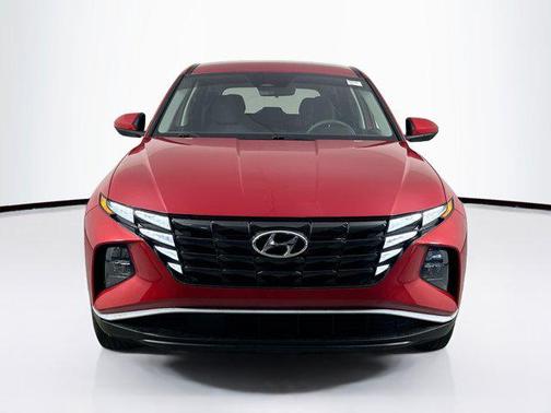 2023 Hyundai TUCSON SE