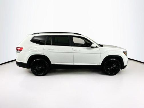 2023 Volkswagen Atlas 3.6L SE w/Technology