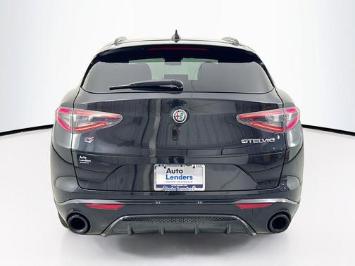 Vulcano Black Metallic 2025 Alfa Romeo Stelvio Sprint AWD