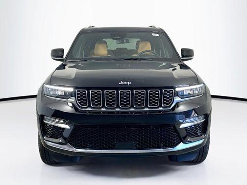 2023 Jeep Grand Cherokee Summit