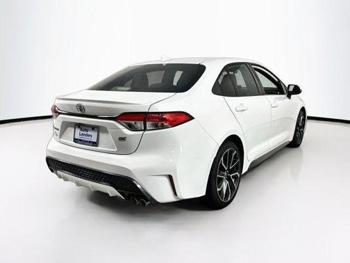White 2022 Toyota Corolla SE
