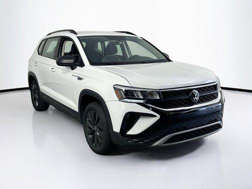 Pure White 2023 Volkswagen Taos 1.5T S