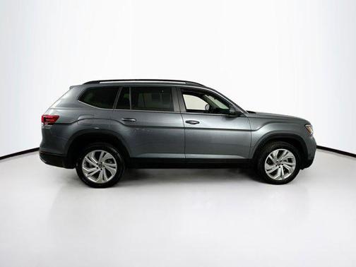 2022 Volkswagen Atlas 3.6L SE w/Technology
