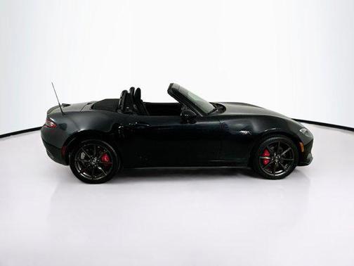 2016 Mazda MX-5 Miata Club