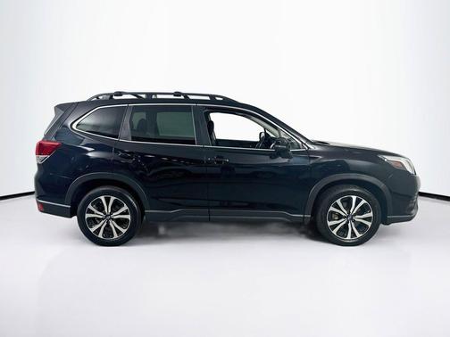 Crystal Black Silica 2023 Subaru Forester Limited