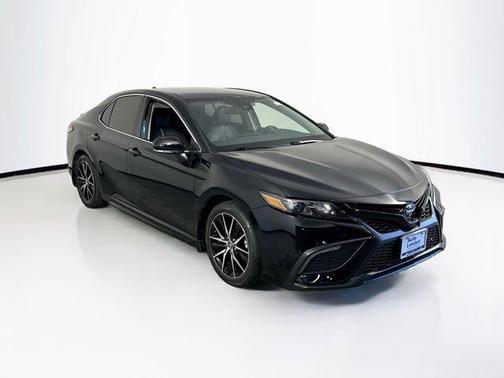 Midnight Black Metallic 2023 Toyota Camry SE