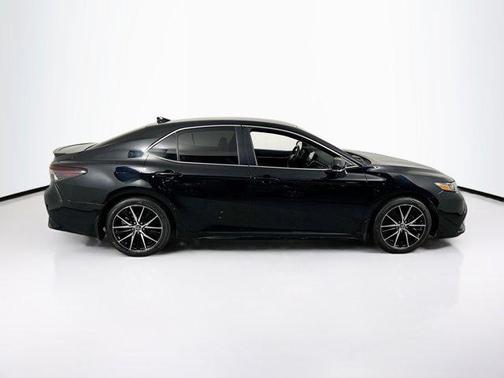 Midnight Black Metallic 2023 Toyota Camry SE