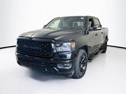 Diamond Black Crystal Pearlcoat 2022 RAM 1500 Big Horn/Lone Star