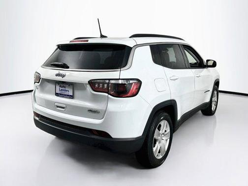Bright White Clearcoat 2022 Jeep Compass Latitude