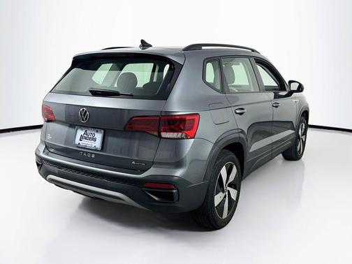 Platinum Gray Metallic 2024 Volkswagen Taos 1.5T S