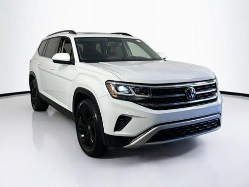 2023 Volkswagen Atlas 3.6L SE w/Technology
