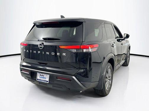 2024 Nissan Pathfinder S FWD