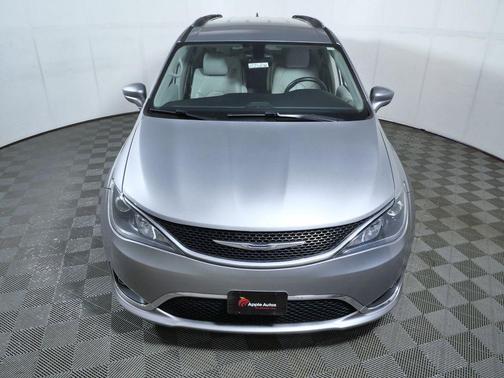 Billet Silver Metallic 2017 Chrysler Pacifica Touring-L Plus