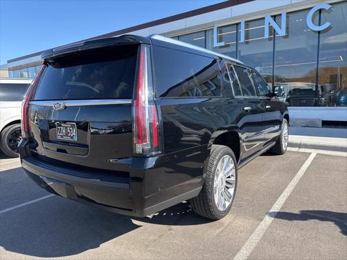 2017 Cadillac Escalade ESV Platinum