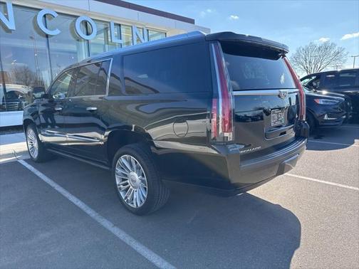 2017 Cadillac Escalade ESV Platinum