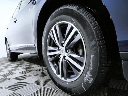 2017 INFINITI QX60 Base