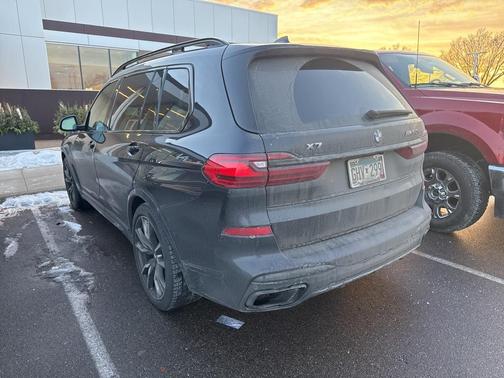 2021 BMW X7 M50i