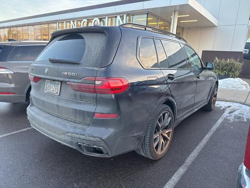 2021 BMW X7 M50i