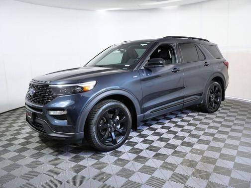 Blue Metallic 2023 Ford Explorer ST-Line