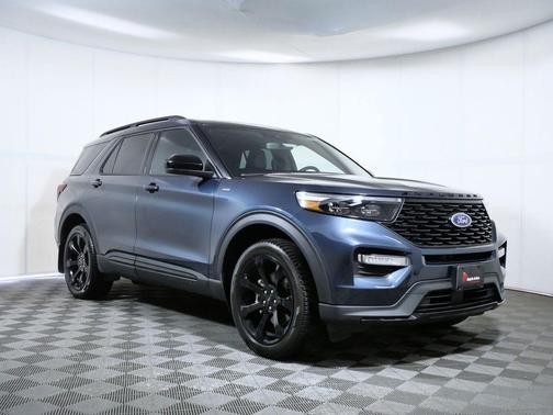 Blue Metallic 2023 Ford Explorer ST-Line