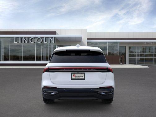 White Platinum Clearcoat Metallic 2026 Lincoln Nautilus Premiere