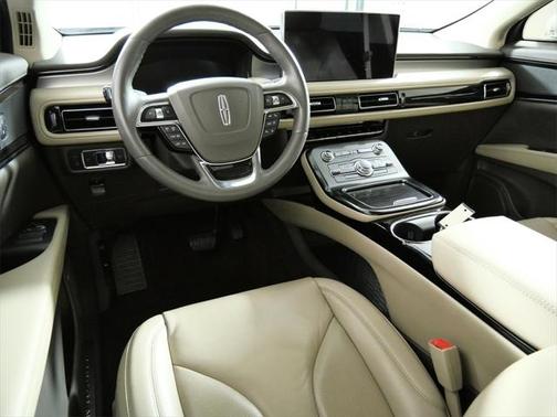 2021 Lincoln Nautilus Standard