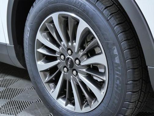 2021 Lincoln Nautilus Standard
