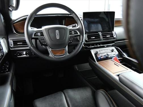 2024 Lincoln Navigator Black Label