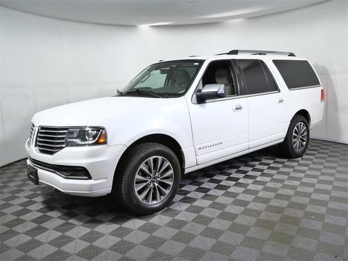2015 Lincoln Navigator Base
