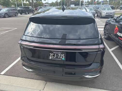 2024 Lincoln Nautilus Reserve