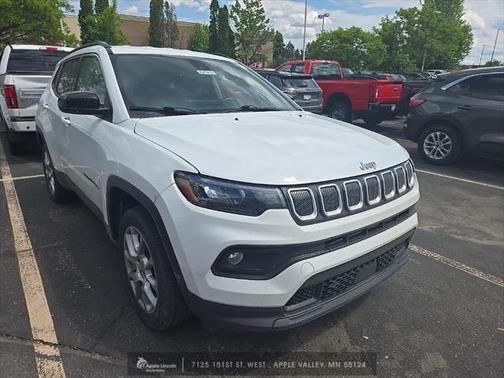 2022 Jeep Compass Latitude Lux