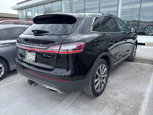 2019 Lincoln Nautilus Select