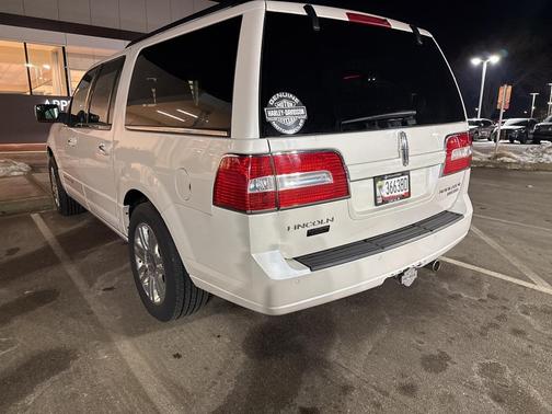 2013 Lincoln Navigator Base