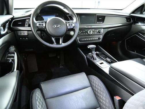 2019 Kia Cadenza Limited