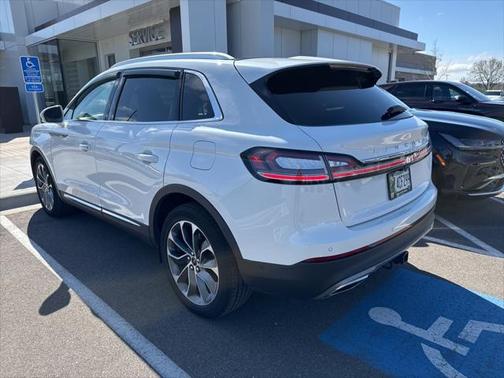2022 Lincoln Nautilus Reserve