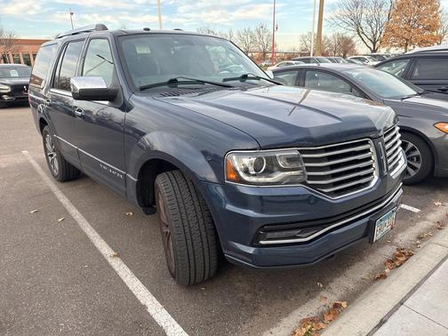 2015 Lincoln Navigator Base