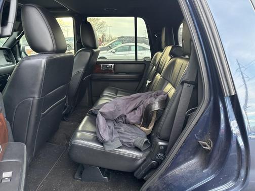 2015 Lincoln Navigator Base